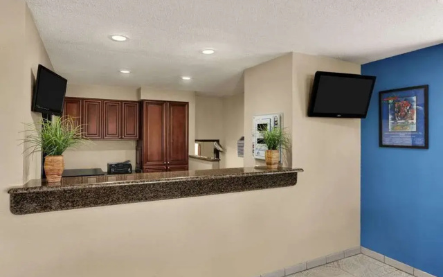 Days Inn Orange Park/Jacksonville