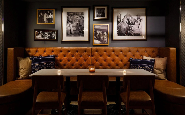 The Barfield, Autograph Collection