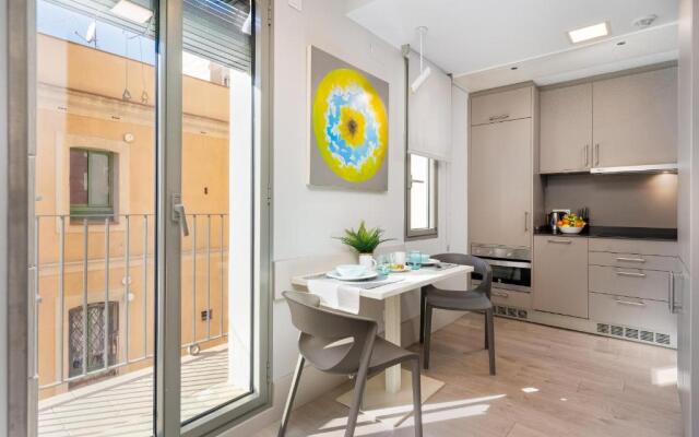Kronos on the Beach Suite 1
