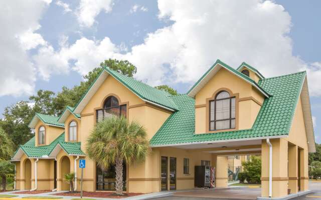 Howard Johnson by Wyndham Dothan