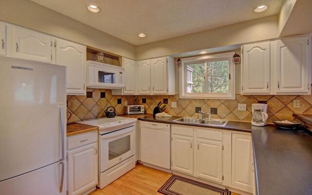 Sundance 4 3 Br townhouse by RedAwning