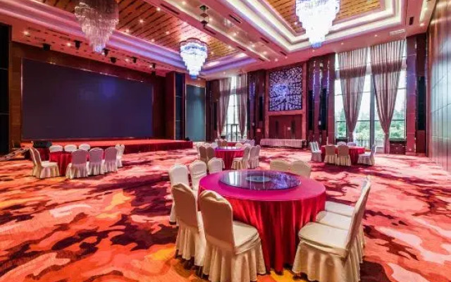 Qiliping Hot Spring Hotel