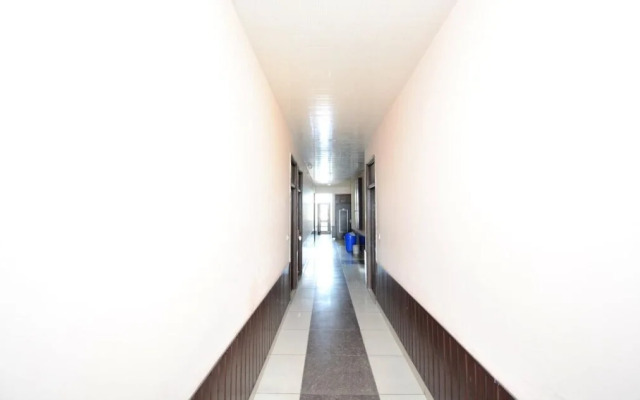Motel Divine by OYO Rooms