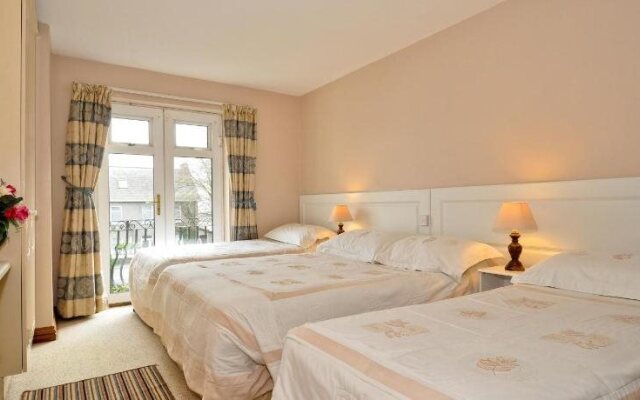 College Crest B&B