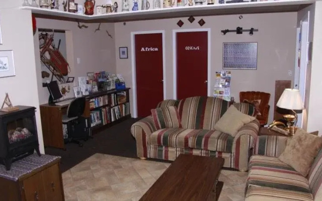 Upper Deck Hostel