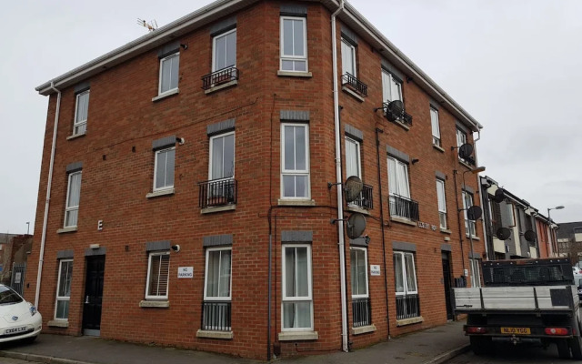 Lesley Grove Apartments