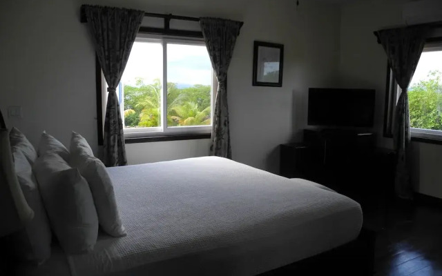 Roberts Grove Beach Resort