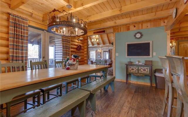 Lookout Lodge - Five Bedroom Cabin
