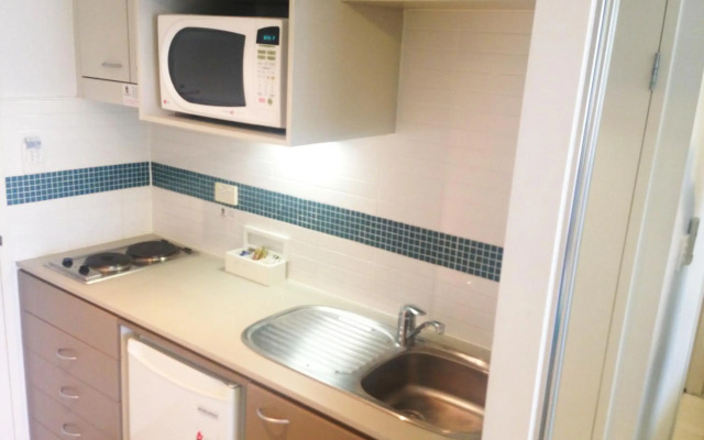 BASE Holidays - Ettalong Beach Premium Apartments