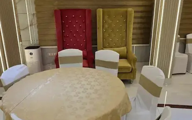 HOTELLEOS