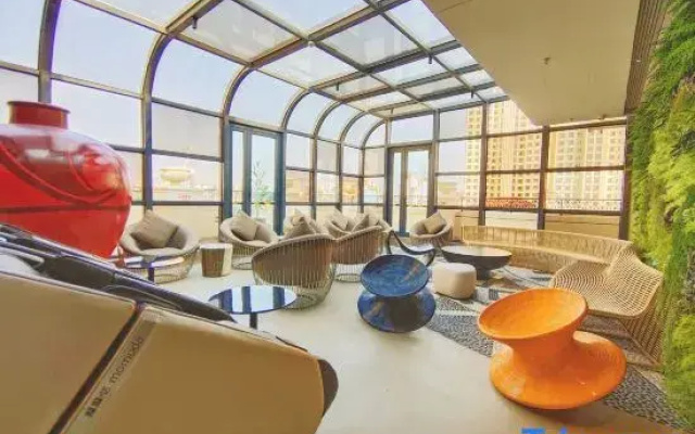 Tianqing Hot Spring Hotel