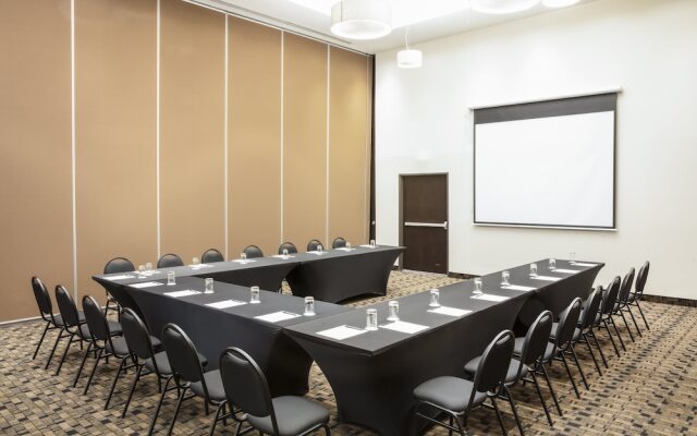 Fiesta Inn Celaya Galerías