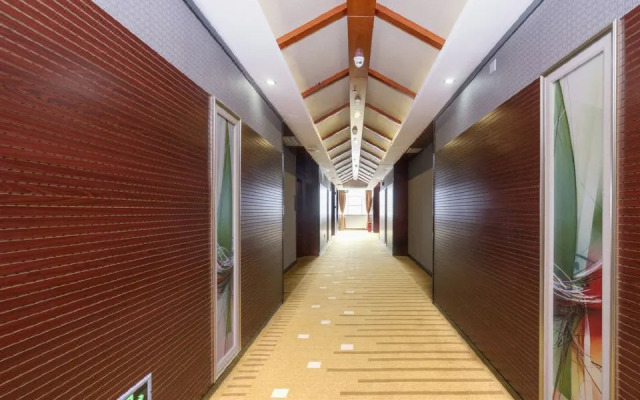 Guanfu Chinese Grand Hotel