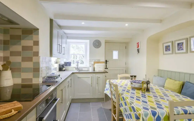 Camelot Cottage