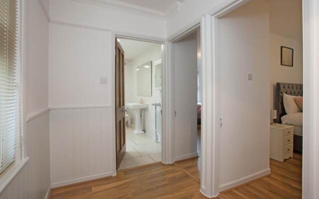 Victoria's place