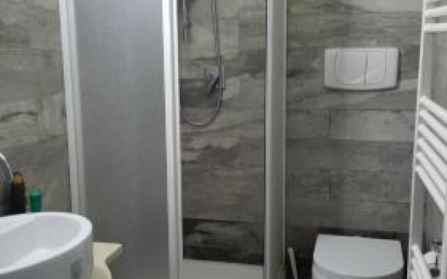 Sira House Milano