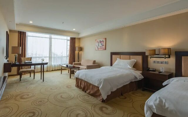 Donghu Grand Hotel