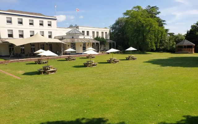 Mercure Thurrock Stifford Hall