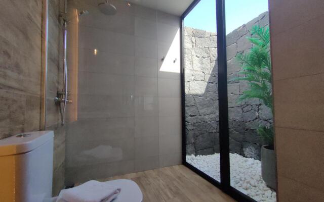 D53 Aroa in Playa Blanca