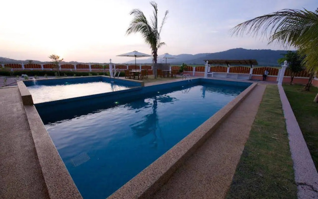 Pak Raja Villas