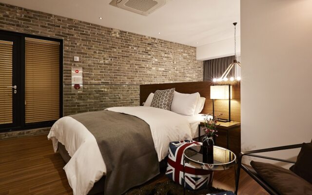 Raon Hotel