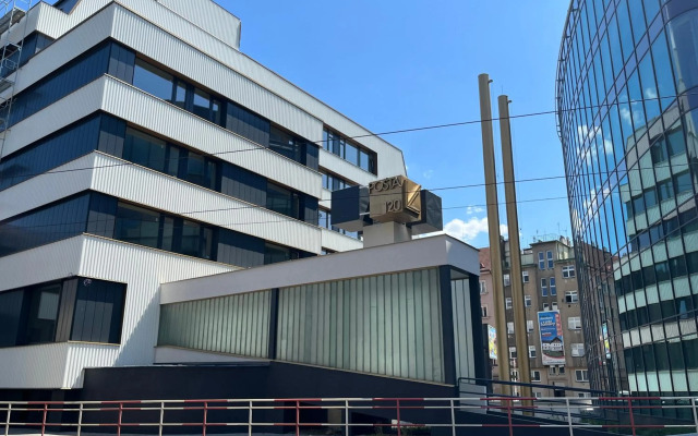 Post 120 Suites