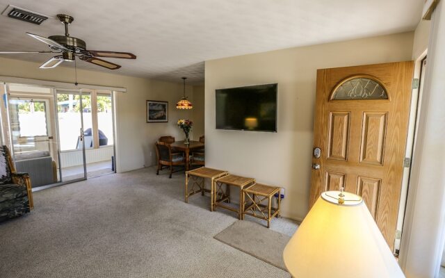 121 Mid Island Drive