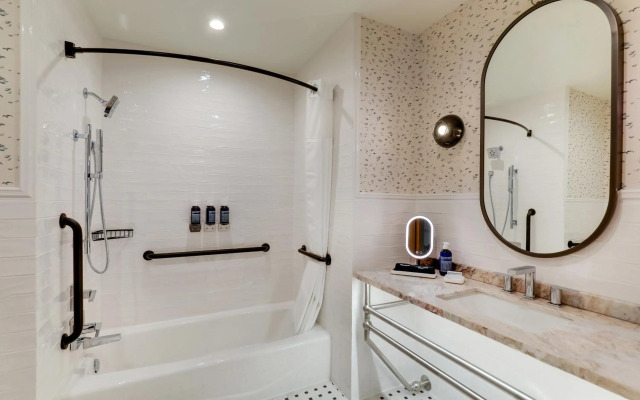 Trilogy Hotel Montgomery, Autograph Collection