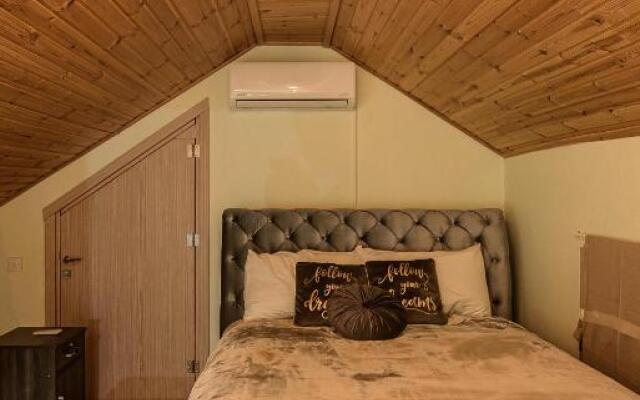 Aprosmeno Jacuzzi House 2