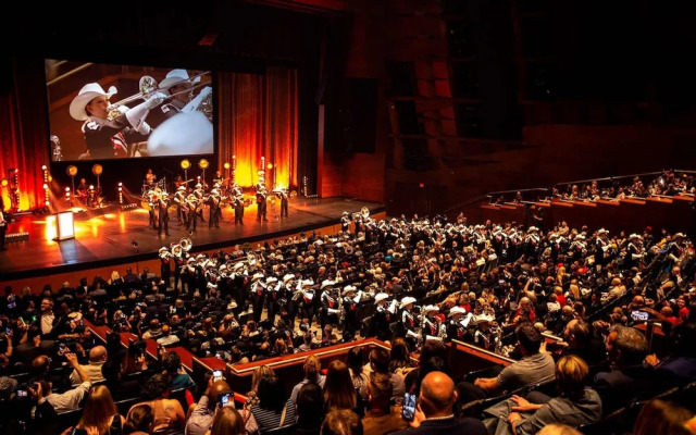 TOP 5 DT Riverside Walking Trails Free Parking