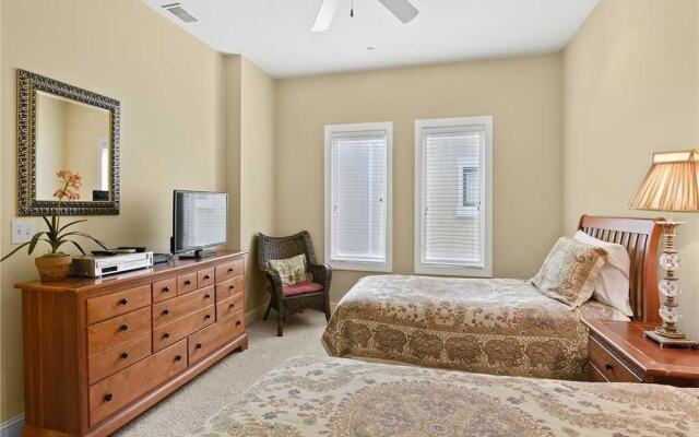 Collier Court 3 - Six Bedroom Home