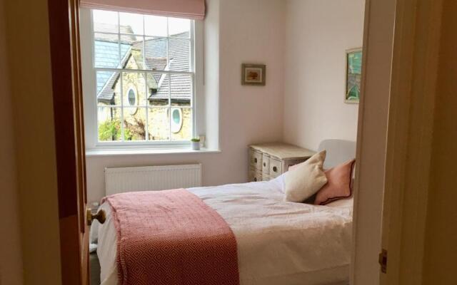 Courtyard house - boutique stay, sleeps 2 - Bruton