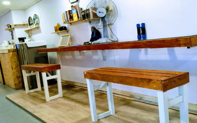 Get Inn Backpackers