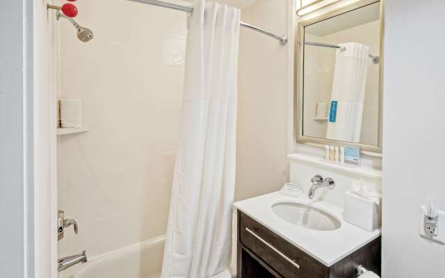 Hampton Inn Miami Beach - Mid Beach, FL