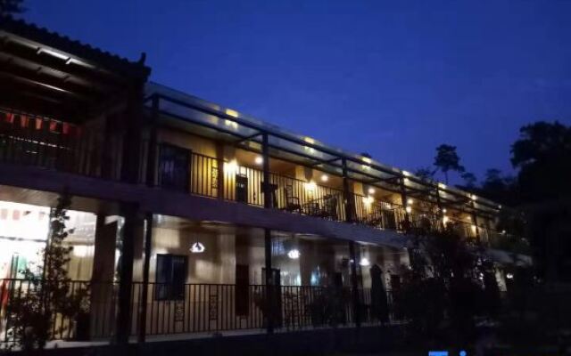 Zhiqing Hostel