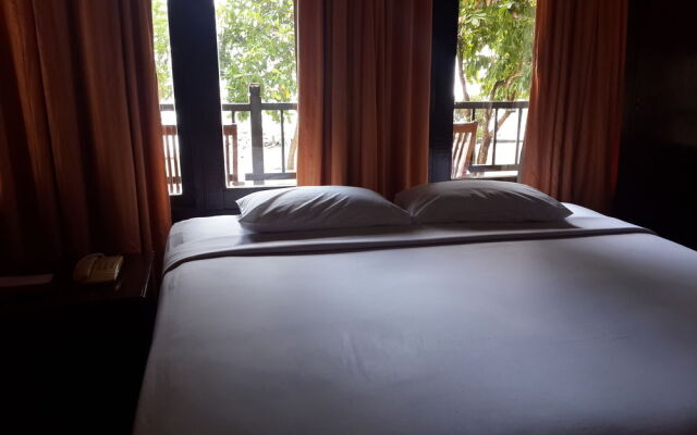 Pulau Ayer Resort & Cottages