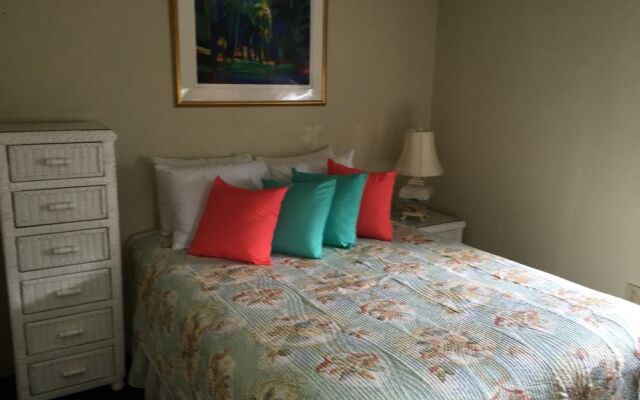 Holly Beach Hotel