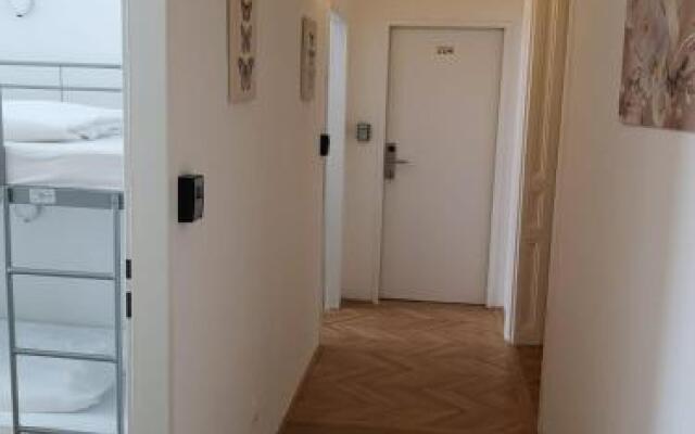 CH-Wellness Apartments & Rooms