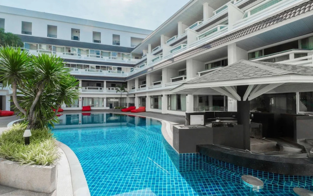 Radisson RED Phuket Patong Beach