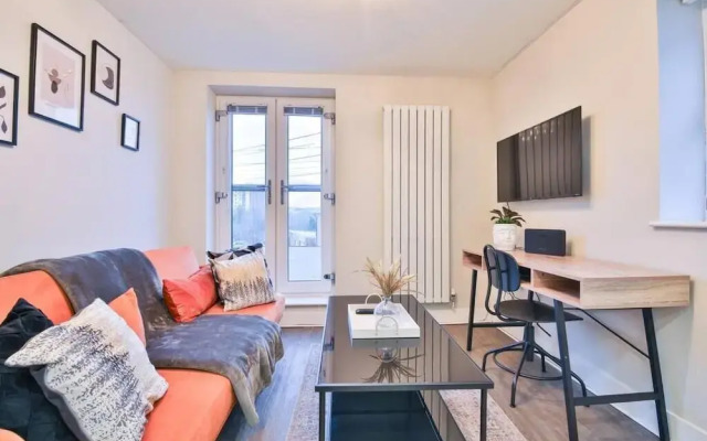 Whitchurch Place 2 Bed Flat in Cardiff
