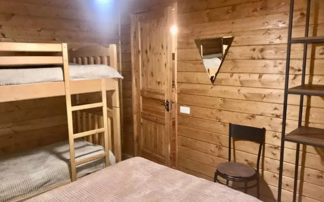 cozy wooden cottage in Bakuriani