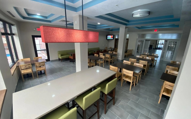 Country Inn & Suites by Radisson, RJ Stadium - Tampa Airport East