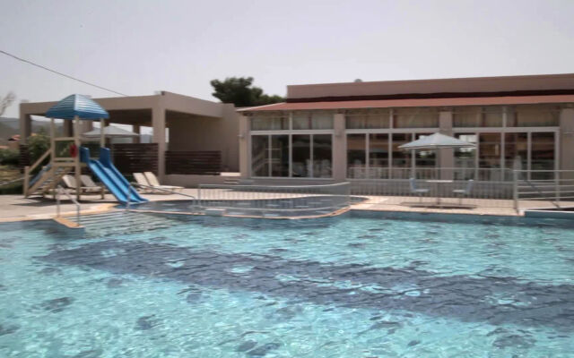 ILIOS APARTHOTEL(Tigaki)