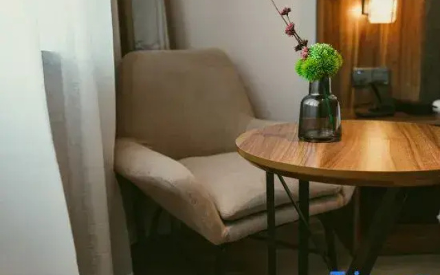 Homeinn Plus Hotel (Qiqihar High-speed Railway Station Hecheng Park)
