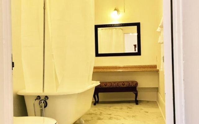 The DeLand Hotel