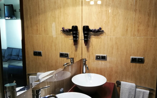 Hotel LB Lebrija by MA 22 Puntos