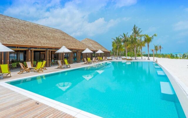 Innahura Maldives Resort