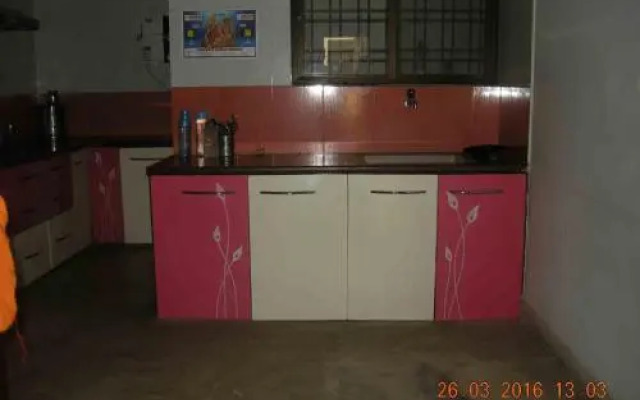 Sadhna Guest House
