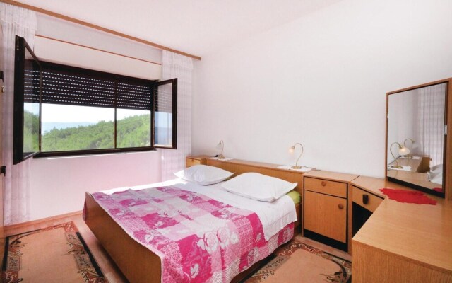 Beautiful Apartment in Lokva Rogoznica With 2 Bedrooms and Internet