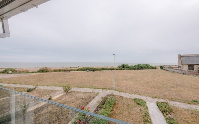 4 Sea View Walk, Pakefield